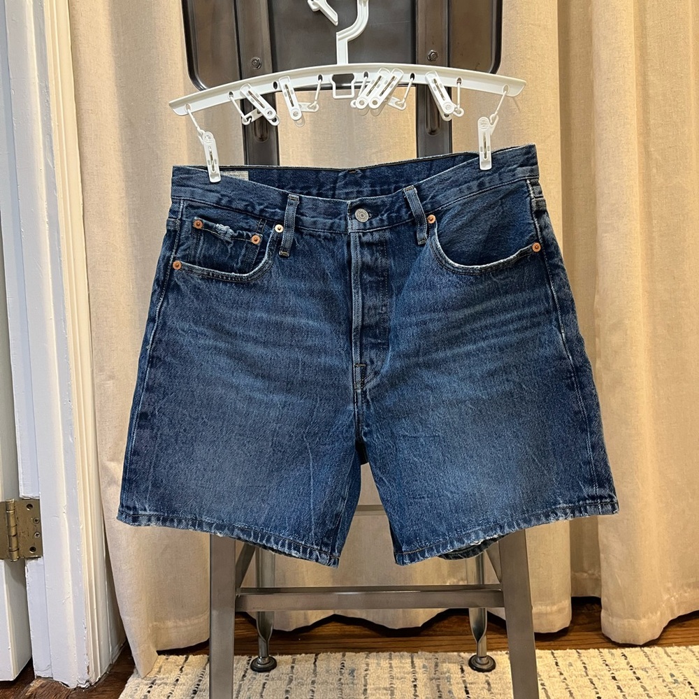 Levi’s 501 Blue Denim Mid-Thigh Jean Shorts